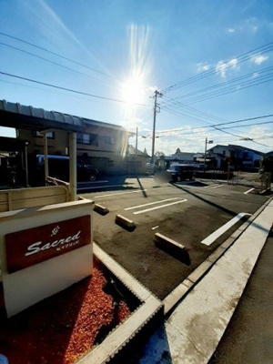 【駐車場】 | セイクリッド | 駐車場です