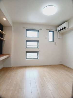 【内装】 | フィオーレ | 内装は落ち着いています