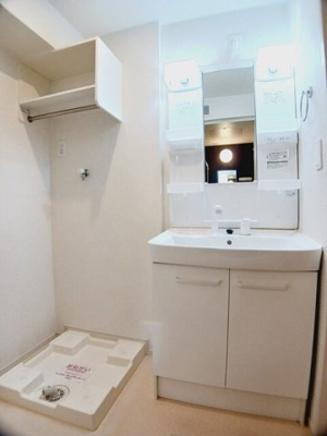 【洗面所】 | フィオーレ | 脱衣スペースもあります