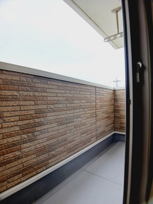 【バルコニー】 | フィオーレ | 暖かな日差しのふりそそぐバルコニー