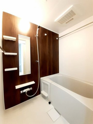 【浴室】 | ボンシャンス | ゆったり過ごせるお風呂です