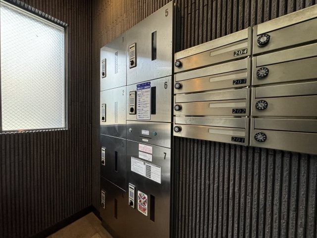 クレド山之内のエントランス