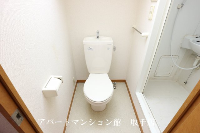 レオパレスISLANDのトイレ