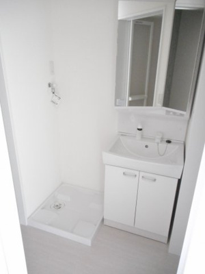 【洗面所】 | アルメゾンコスメア | ゆったりとスペースのある洗面所