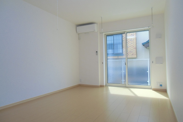 アイリスメゾンの居間・リビング