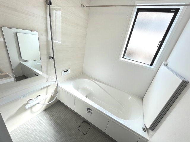 【浴室】 | 福岡市南区花畑3丁目4期　1号棟（全1棟）【仲介手数料無料・0円】 | 現地写真。浴室です。