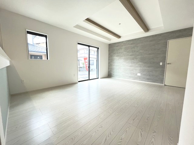 【居間・リビング】 | 福岡市南区花畑3丁目4期　1号棟（全1棟）【仲介手数料無料・0円】 | 現地写真。