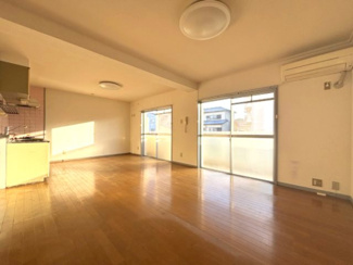 【居間・リビング】 | サニーテラス