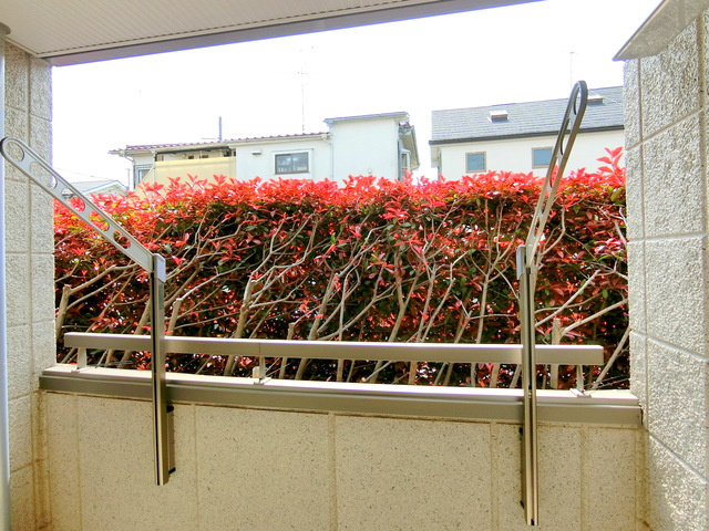 メゾン　クリスティーネの展望|★植栽で目かくし効果もあります★