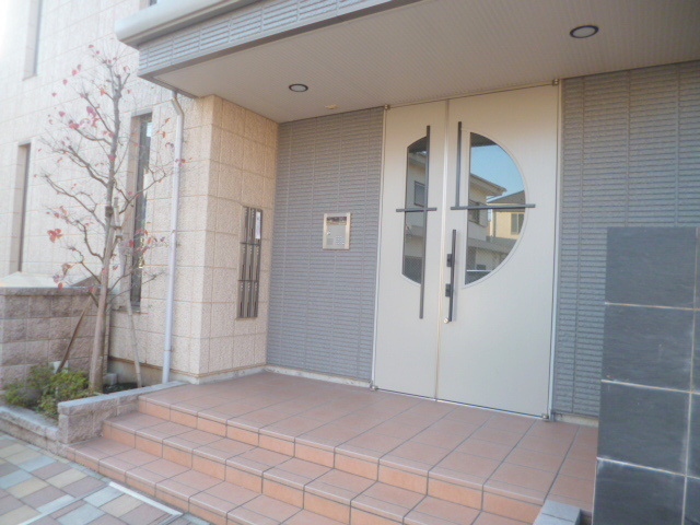 メゾン　クリスティーネのエントランス|★オートロックエントランス★