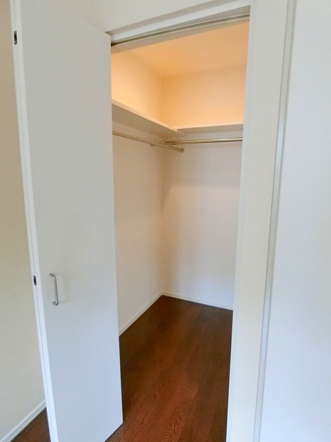 メゾン　クリスティーネの収納|★広々ウォークインクローゼット★