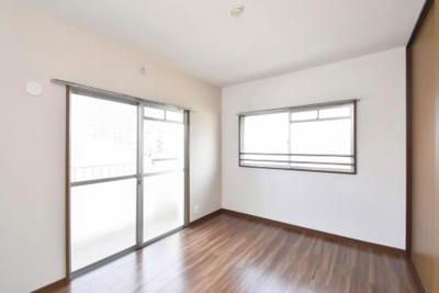 【居間・リビング】 | コーポサンフラワー