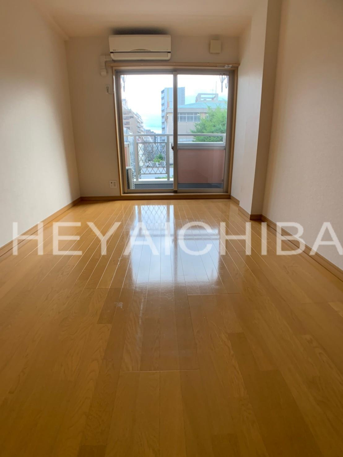 グランドール北上野の居間・リビング