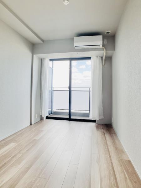 プラウドタワー東池袋ステーションアリーナの居間・リビング