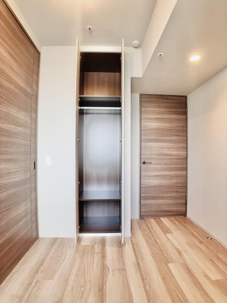 プラウドタワー東池袋ステーションアリーナの居間・リビング