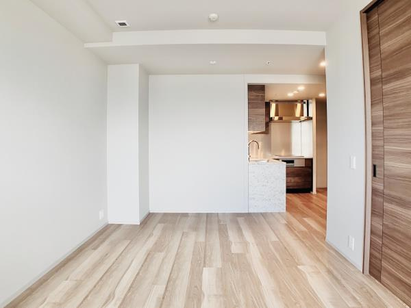 プラウドタワー東池袋ステーションアリーナの居間・リビング