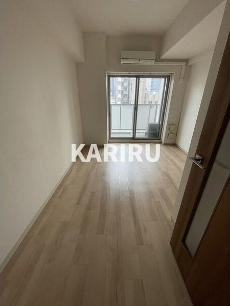 エスリード京橋の洋室