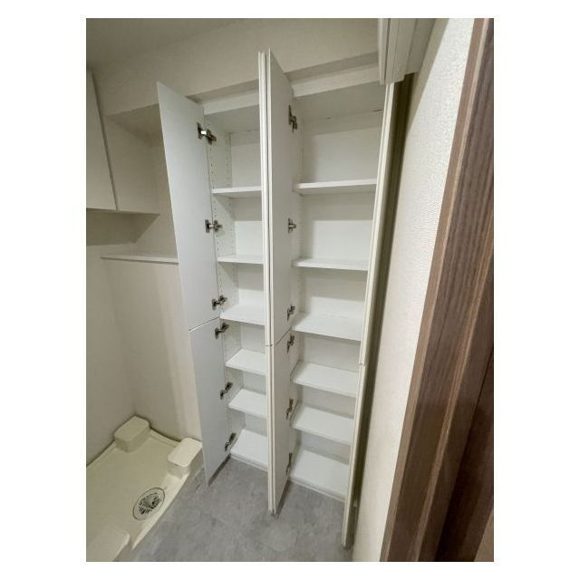 プレサンスブルーム浅草Northの収納