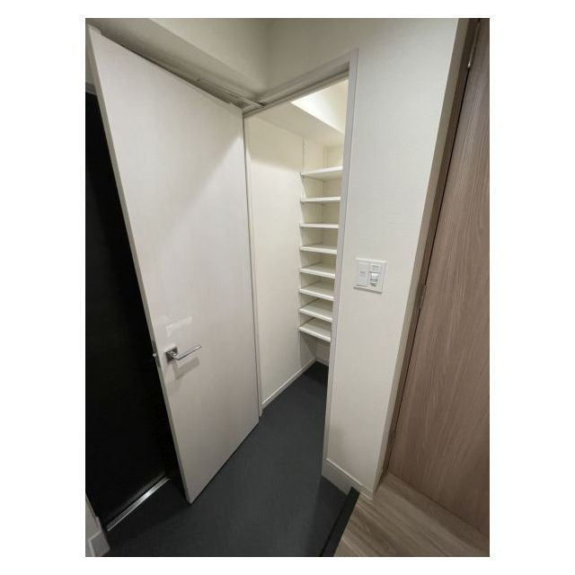 プレサンスブルーム浅草Northの玄関