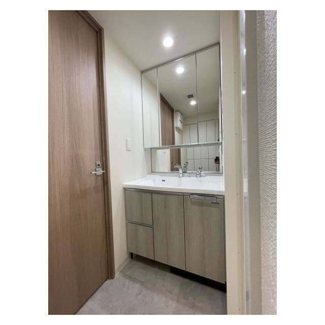 プレサンスブルーム浅草Northの独立洗面台