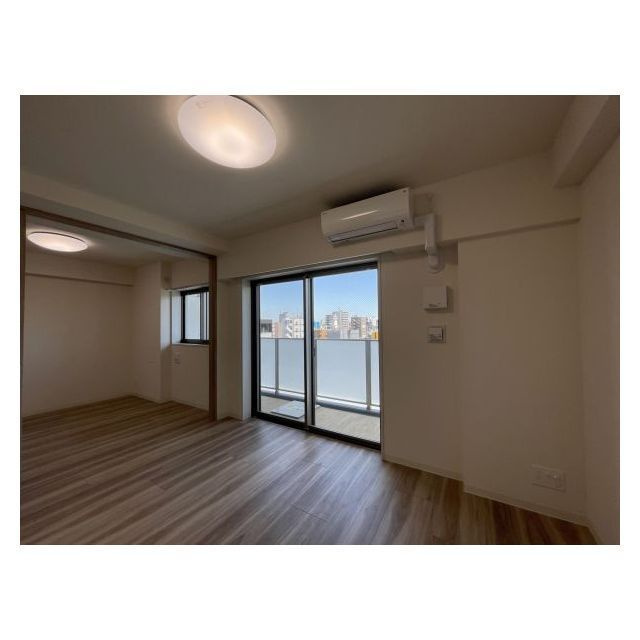 プレサンスブルーム浅草Northの居間・リビング