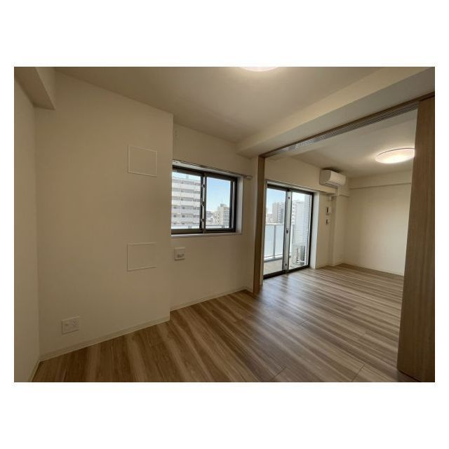 プレサンスブルーム浅草Northの居間・リビング