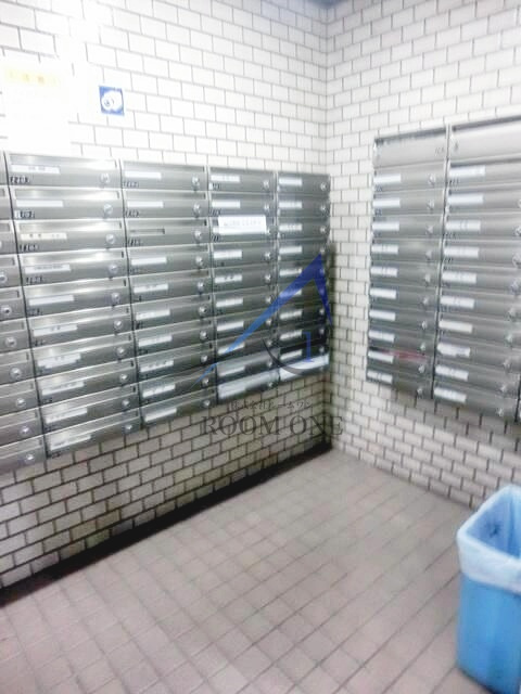 上野ロイヤルハイツのその他共用部分|集合ポストです。