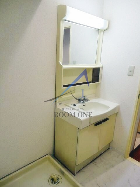 上野ロイヤルハイツ