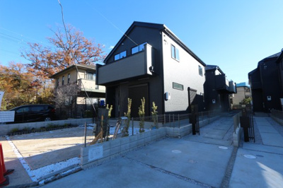 【外観】 | 【GRAFARE　ZEH水準仕様】小平市上水新町３期 | 「小平市立中央公園」や「上水公園」など自然に囲まれた環境。子育て世帯にも安心して過ごせる立地