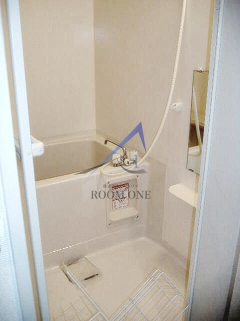 ジュネス目黒の浴室|お風呂です。