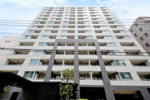 メゾンカルム本郷の外観