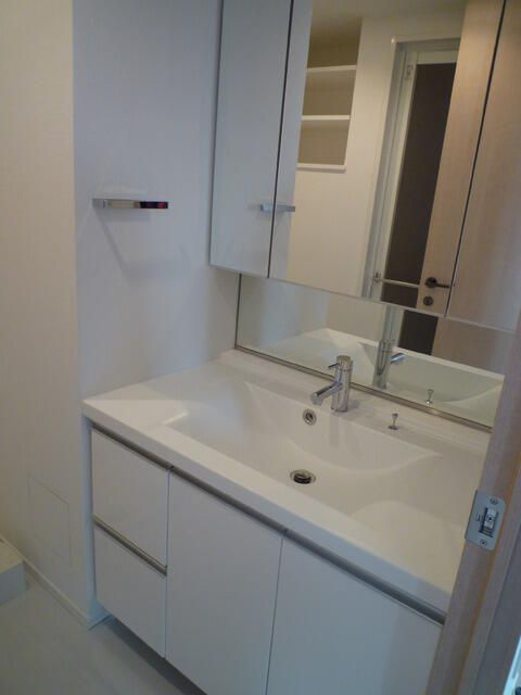 メゾンカルム本郷の洗面所