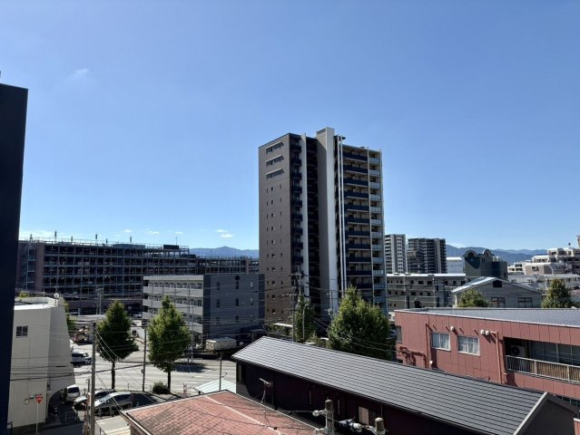 【展望】 | アムール板付7 | バルコニーからの気持ちのいい眺望♪ 南向きの景色が広がり、毎日大きな空を眺められます