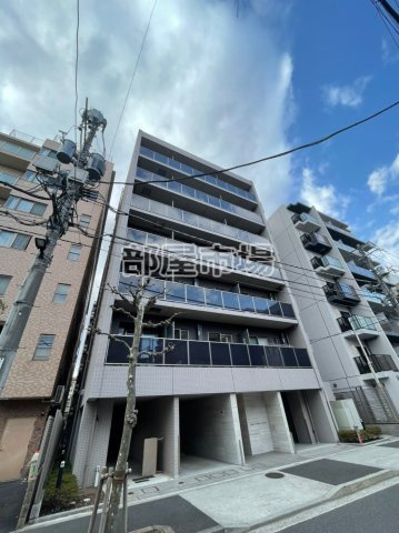 クレイシア両国カルミナの外観