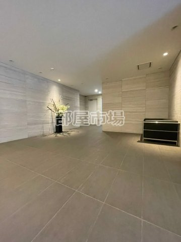 クレイシア両国カルミナのロビー