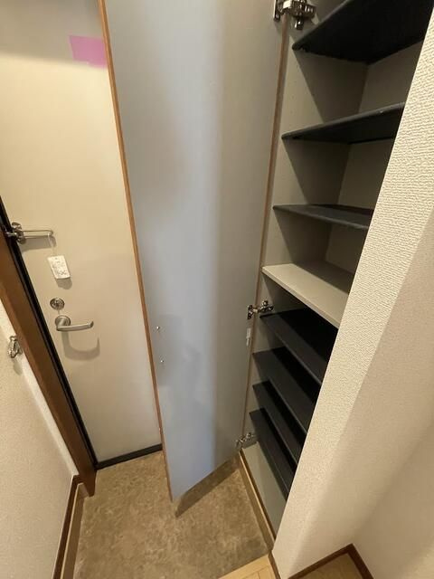 ＡＵＲＯＲＡ　桜木町の玄関