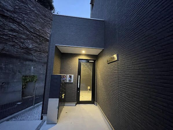 ＡＵＲＯＲＡ　桜木町のエントランス