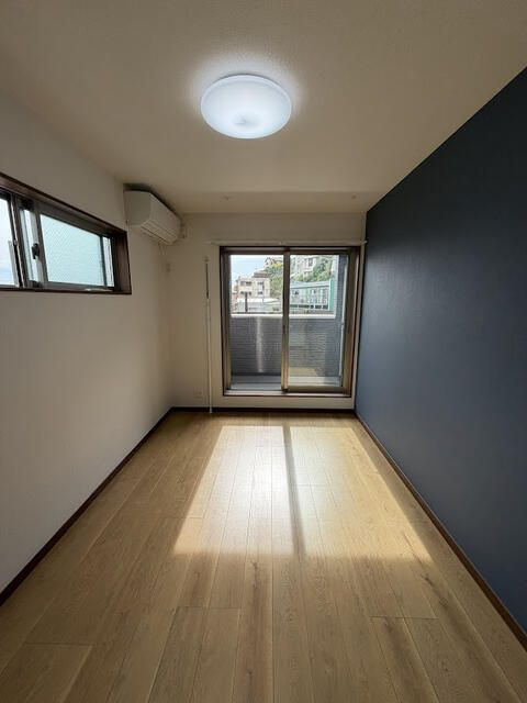 ＡＵＲＯＲＡ　桜木町の居間・リビング