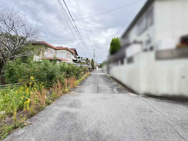 北区松が枝町三丁目　古家付き土地の前面道路含む現地写真|南西側道路