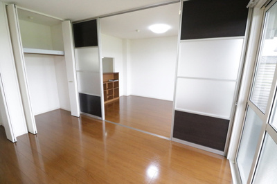 【洋室】 | チューリップ フィールド