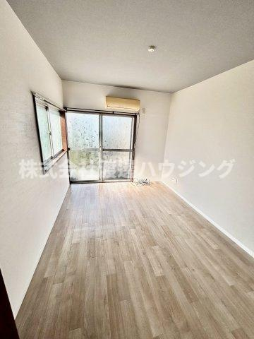 東大阪市吉田８丁目のテラスの内装