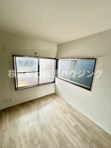 東大阪市吉田８丁目のテラスのその他|窓