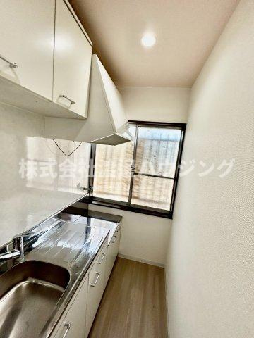 東大阪市吉田８丁目のテラスのその他|窓