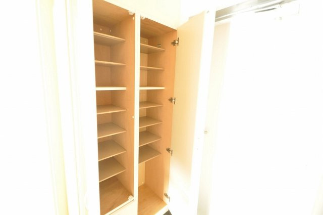 レオパレスフロートのその他|シューズボックス