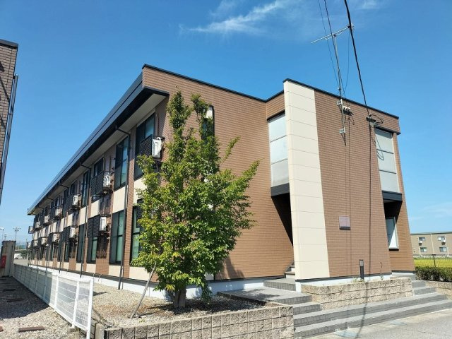 レオパレスフロートの外観