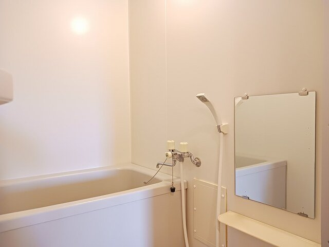 ベルビィトンＡの浴室