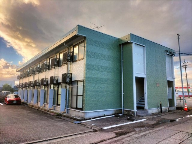 レオパレスらくしん