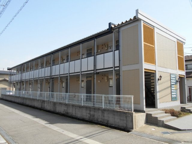 レオパレスフォレストの外観