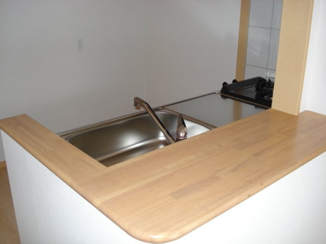 メゾン・ド・アイのキッチン|キッチン