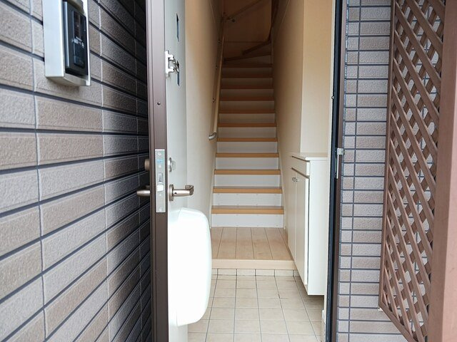 レクサス野村の玄関